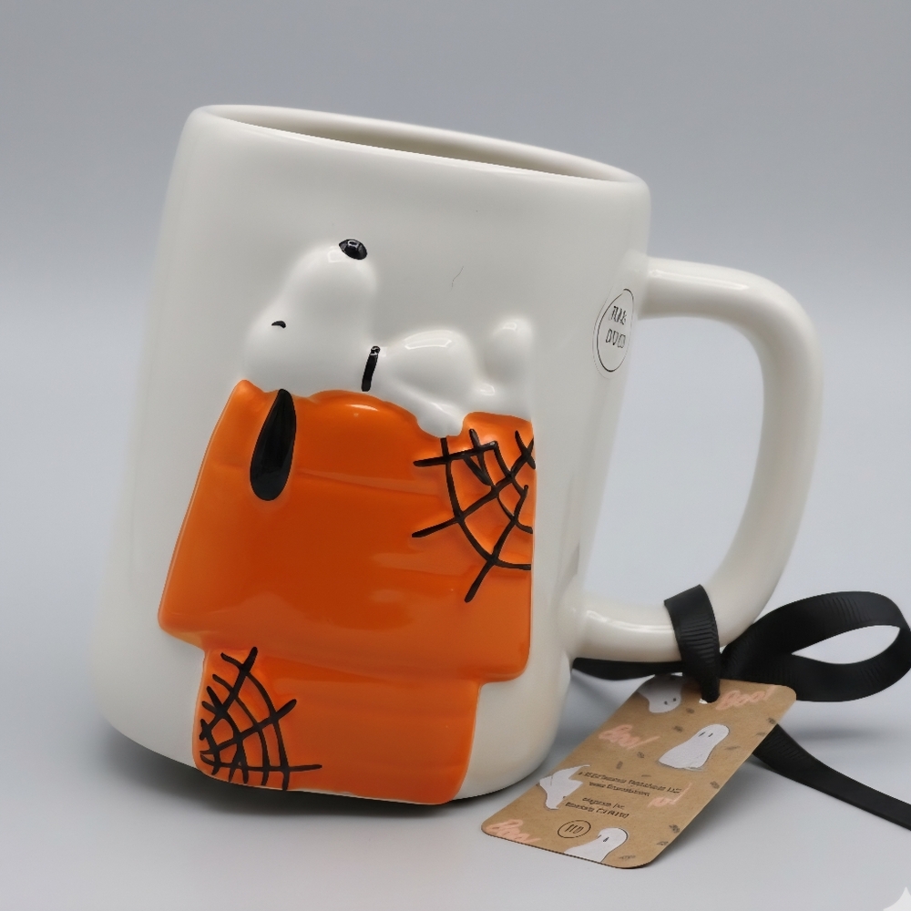 Rae Dunn Peanuts Snoopy Caught In Your Web Halloween 3D Doghouse Ceramic Mug - Picture 7 of 7